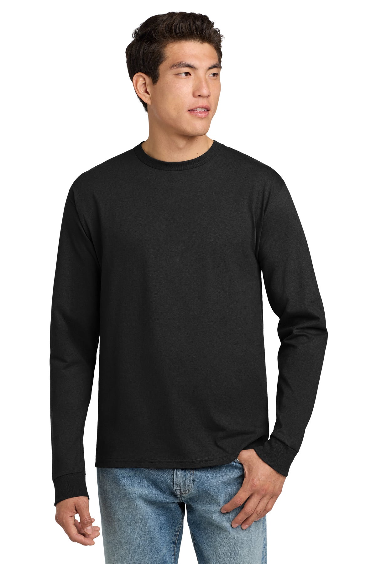 5586 Black Model Front