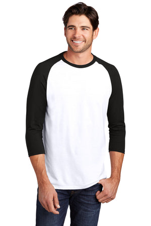 DM136 Blackwhite Model Front 082019